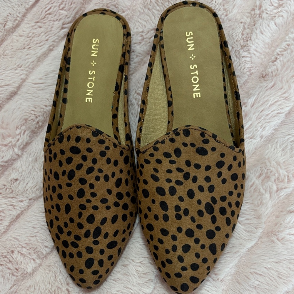 Sun + Stone Brown Leopard-Print Pointed Slip-On Flats